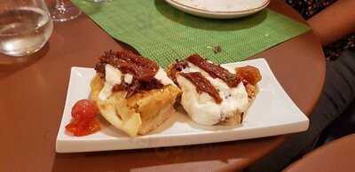 Charlotte Gastrobar & Cocktails