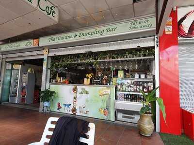 Niu Cafe Puerto Colon Thai Restaurant