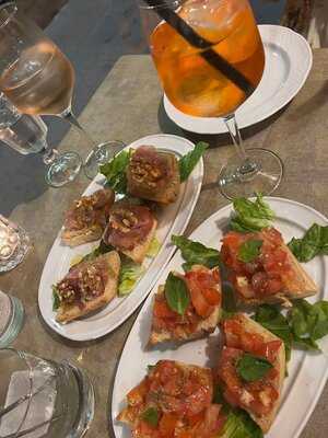 Caravaggio Italian Restaurant & Pizza