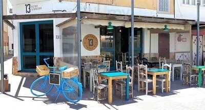 13 Bistrot & Tapas Bar