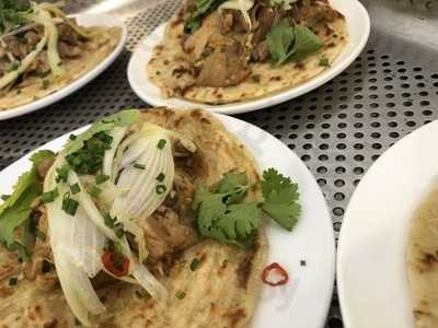 Albert Guzmán Restaurant