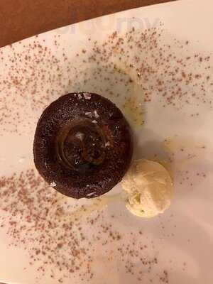 El Cóm Food & Wine Bar