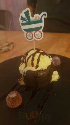 Lolin Cafe Gastrobar