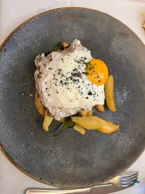 Moli Des Comte Asador