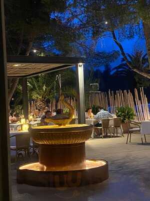 Los Patos Restaurant