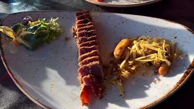 La Ola Restaurant & Lounge Bar