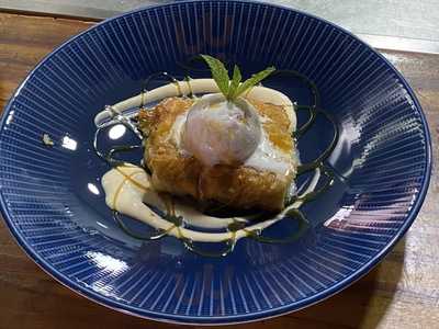 La Ola Restaurant & Lounge Bar