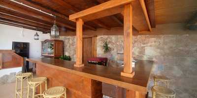 La Ola Restaurant & Lounge Bar