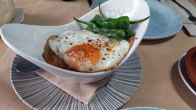 Tapería La Tía Tula