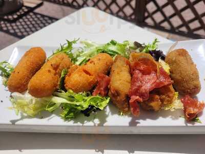 Tapería La Tía Tula