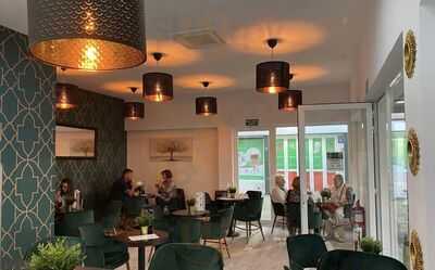 Iguana Cocktails & Food