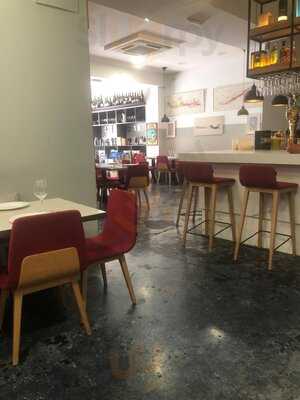 Vins I Mes Restaurant Enoteca