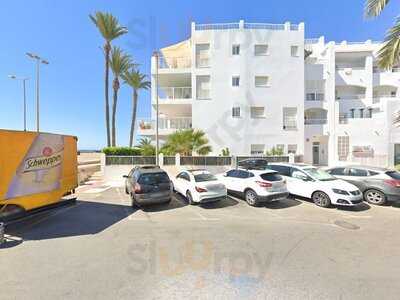 Restaurante Pizzería La Dorada