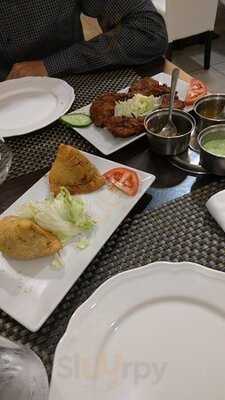 Bombay Tandoori Restaurante Hindú