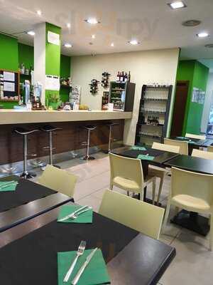 Guga's Indoor Restaurant