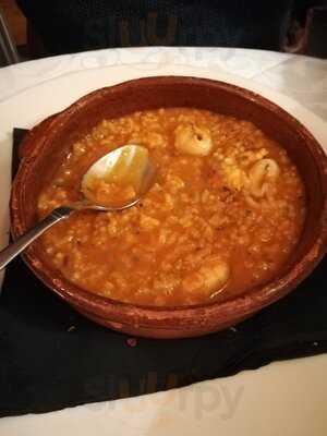 Mesón Restaurante El Maestro - Photo 7