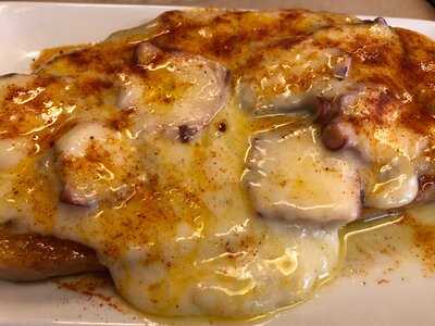 La Quesera Cheese Bar