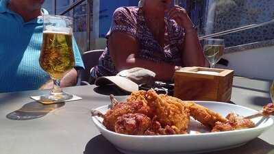 Dannys' Bar And Grill