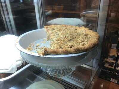 Lusco & Fusco Bakery Café