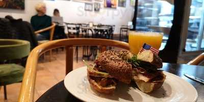 Lusco & Fusco Bakery Café