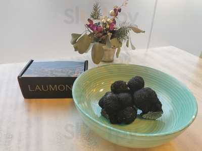 Som Terra Restaurant