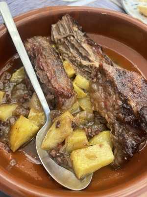 Tasca El Asunto De Los Parres