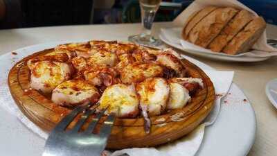 Restaurant El Hogar Del Pollo