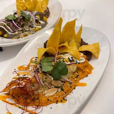 El Mexicano Y Mucho Más