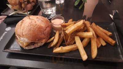 Milestone Restaurante Y Bar