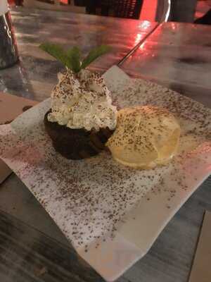 Amore Beach Bar And Restaurant