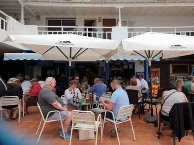 Arthur's Bar & Restaurant