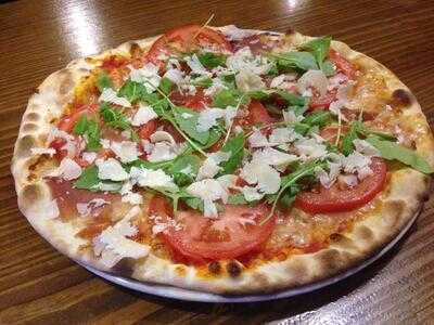 La Vespa 50 Ristoranti Pizzería