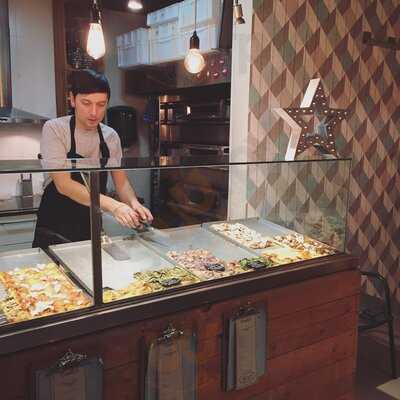 Capote's Pizza Al Taglio Romana