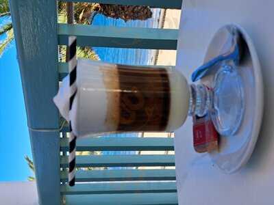 Ocean's Cocktail Bar