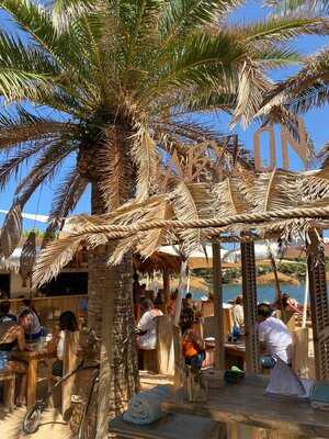 Babylon Beach Bar