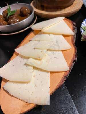 Negroni Tapas Bar & Restaurant