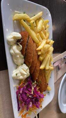 Canadian Bar And Tapas