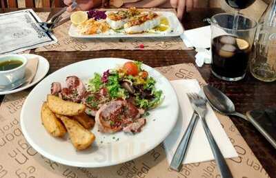 Canadian Bar And Tapas