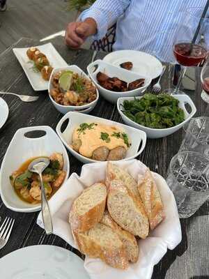 Lila Portals Beach Restaurant & Bar