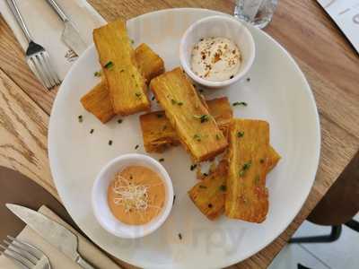 Zeri's Coffee Roaster