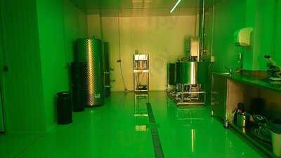 Canana L.a. Brew Pub