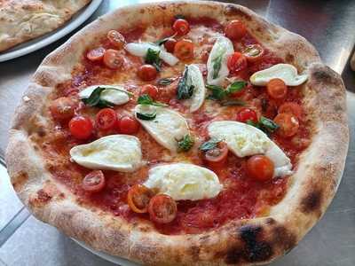 Tobogan Food & Cocktails - Waterslide