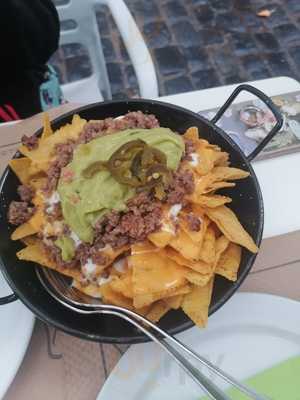 Santo Pecado Cocktails & Grill