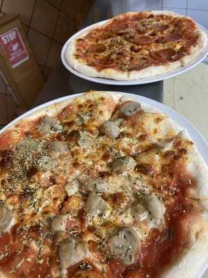 George's Peppermint Cafe