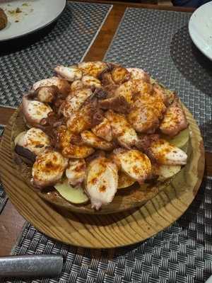 Gastrobar La Pulpería Con Acento