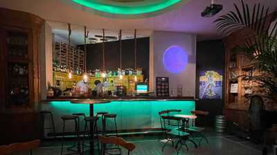 La Colonial -alamedacóctelbar