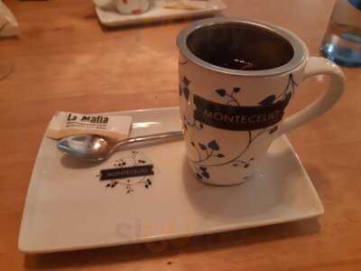 La Mafia Se Sienta A La Mesa Caceres