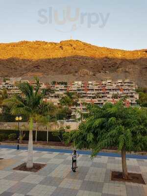 Taj Indian Tandoori Restaurant