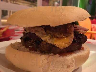 Majareta Franklin Burguer & Cake