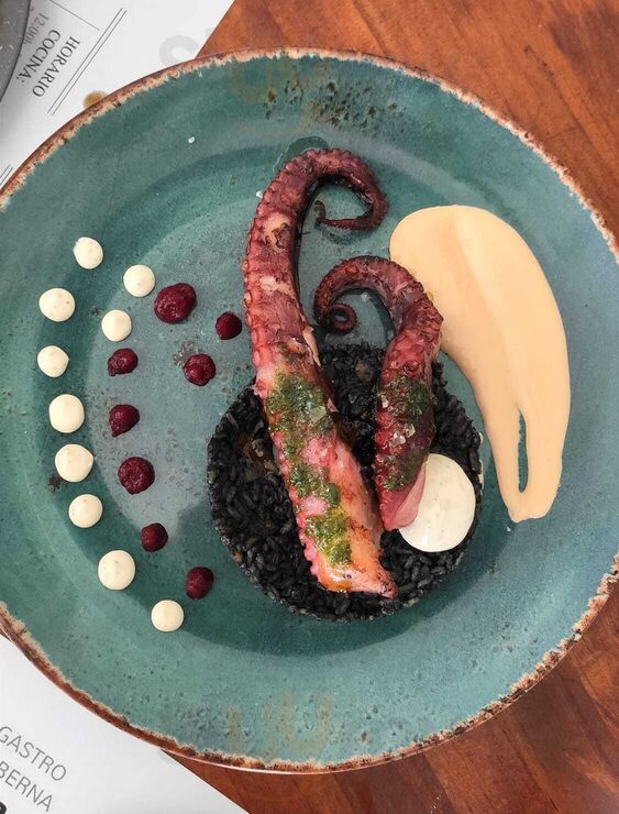 Ambigu - Cocina Y Sobremesa